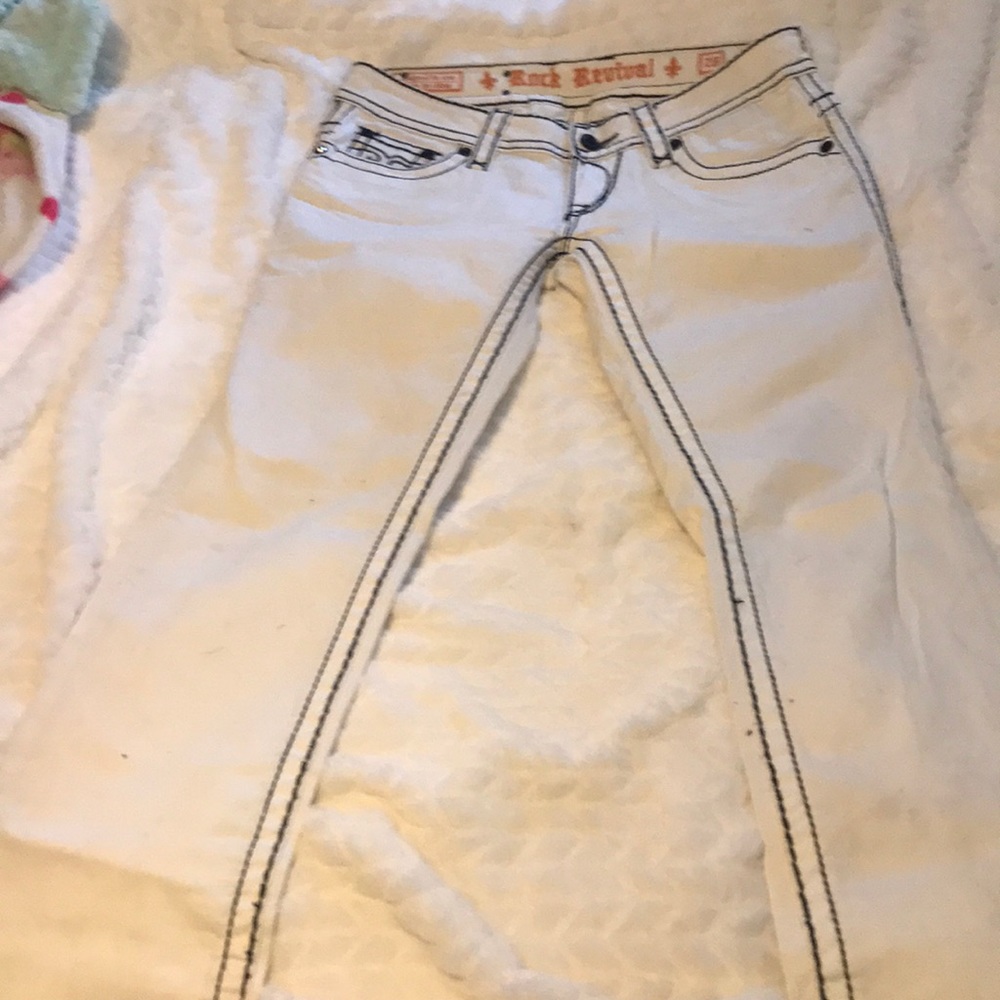 Rock revival straight leg jeans